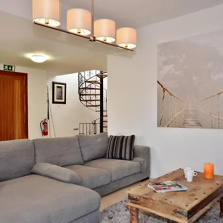 City Living Tk 3 Rm 3 سانت جوليان