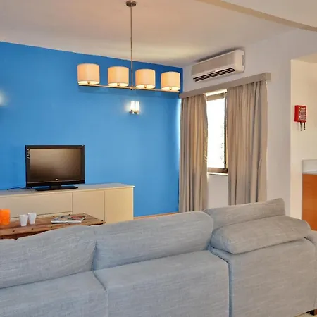 City Living Tk 3 Rm 3 3*